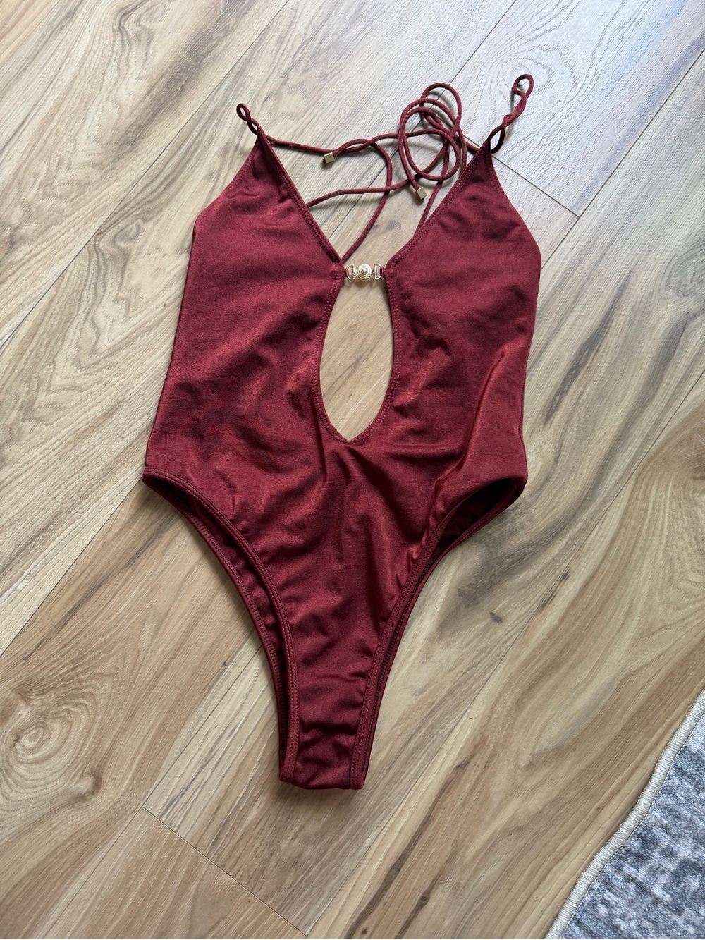 Sculpting Cutout One-Piece Swimsuit in Deep Wine